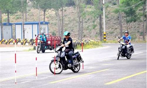 房山岳各庄驾校学摩托多少钱_岳各庄驾校摩托车多少钱